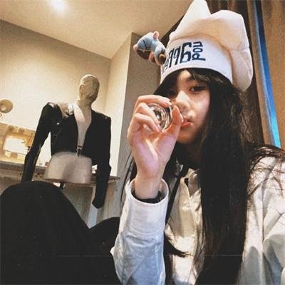 自古多情空余恨人生若只如初见